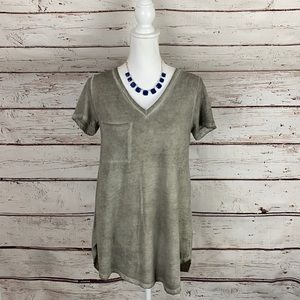 Peach Love California Greenish Grey Small Tshirt